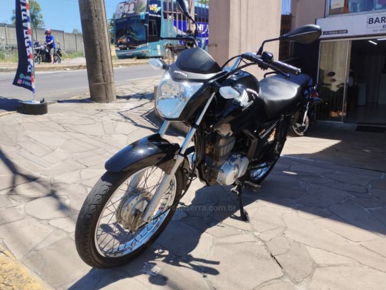 HONDA - CG 125 - 2014/2014 - Preta - R$ 11.500,00