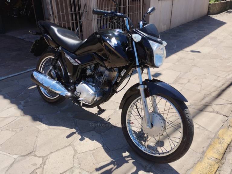 HONDA - CG 125 - 2014/2014 - Preta - R$ 11.500,00