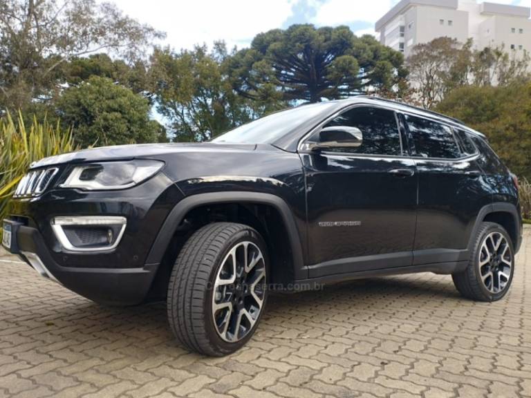 JEEP - COMPASS - 2020/2021 - Preta - R$ 124.500,00