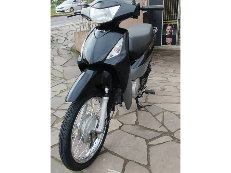 HONDA - BIZ 125 - 2005/2006 - Preta - R$ 7.999,00