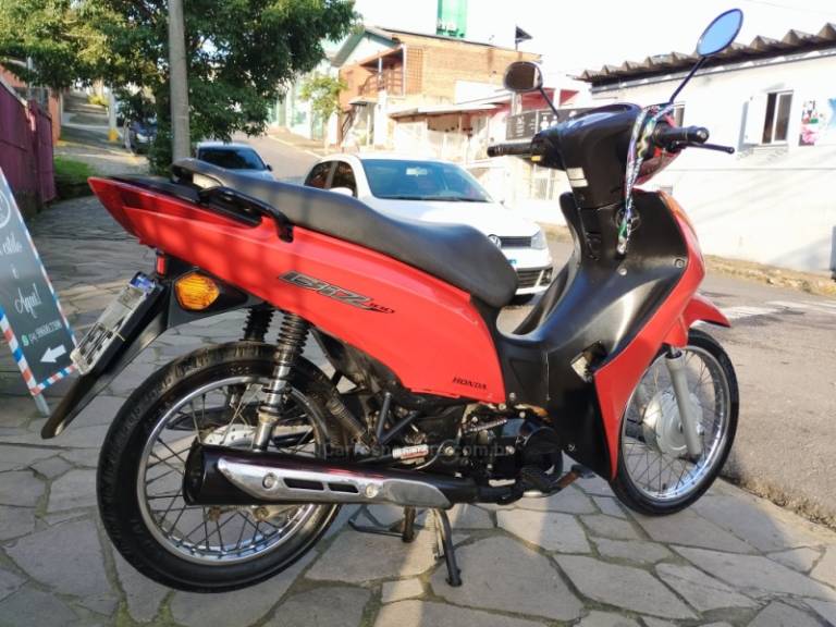 HONDA - BIZ 100 - 2013/2013 - Vermelha - R$ 9.999,00