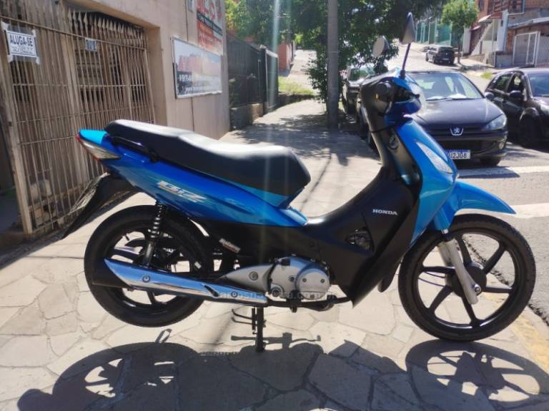 HONDA - BIZ 125 - 2006/2006 - Azul - R$ 8.500,00