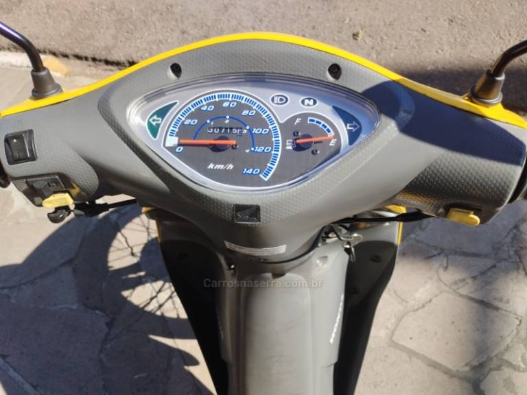 HONDA - BIZ 125 - 2007/2008 - Amarela - R$ 8.800,00