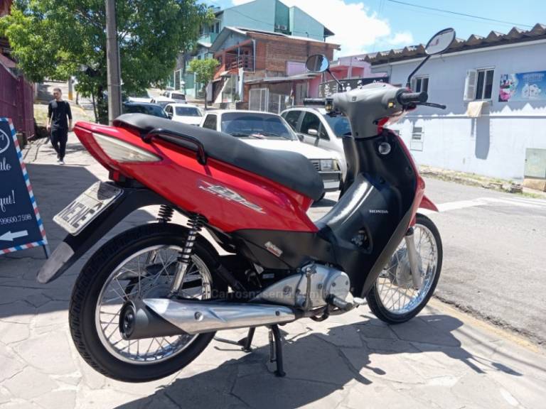 HONDA - BIZ 125 - 2007/2008 - Vermelha - R$ 7.999,00