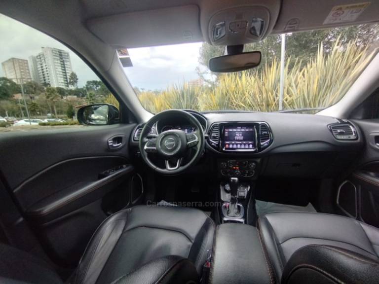 JEEP - COMPASS - 2020/2021 - Preta - R$ 124.500,00