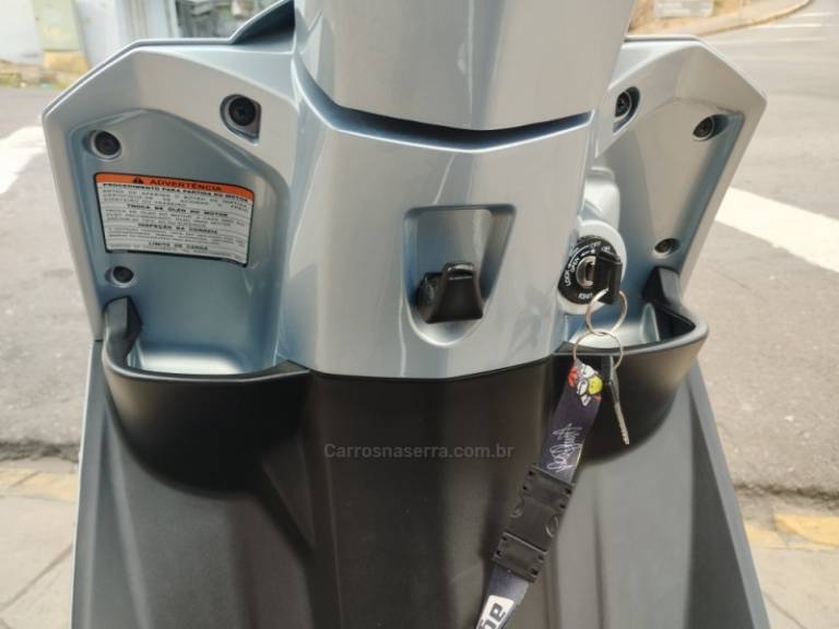 YAMAHA - NEO AT 115 - 2011/2012 - Prata - R$ 9.500,00