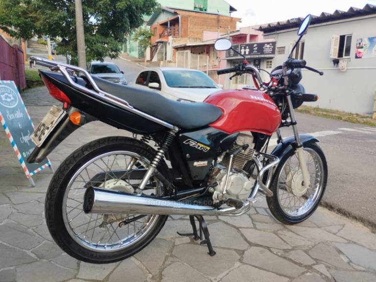 HONDA - CG 125 - 2005/2005 - Vermelha - R$ 7.500,00