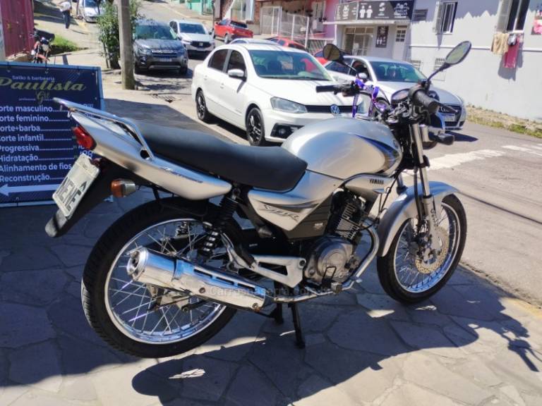 YAMAHA - YBR - 2007/2008 - Prata - R$ 7.500,00