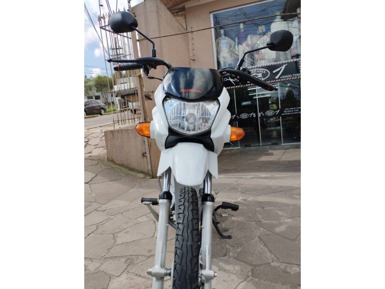 HONDA - POP 110I - 2022/2022 - Branca - R$ 10.500,00