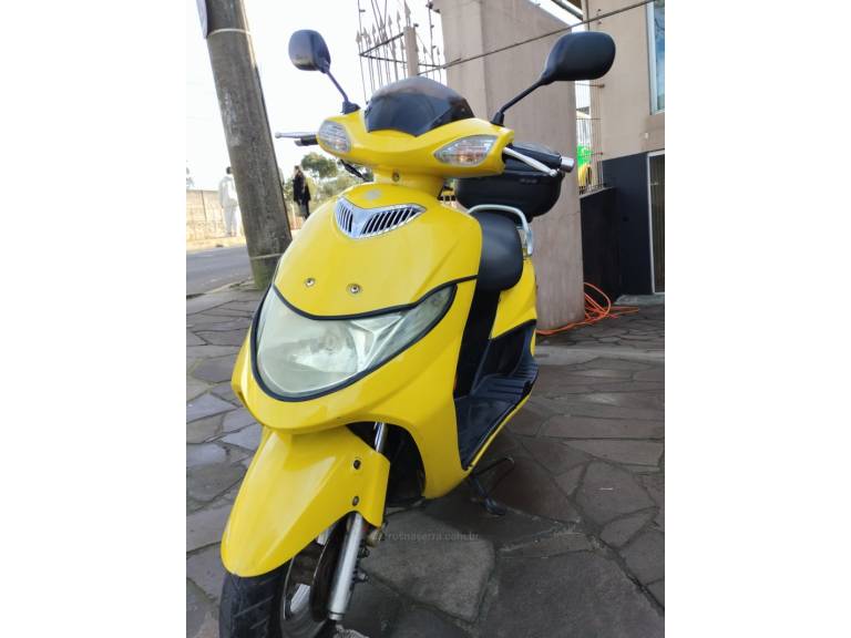 SUZUKI - BURGMAN - 2008/2009 - Amarela - R$ 6.999,00