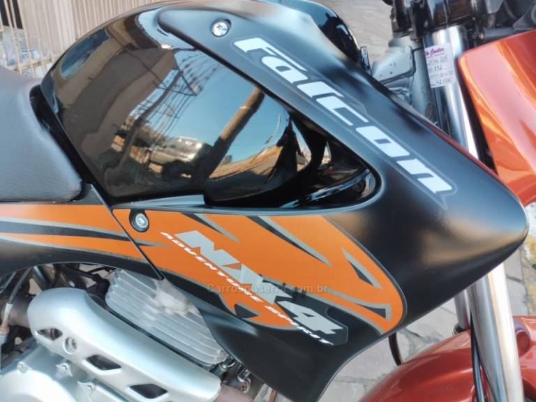 HONDA - NX4 FALCON - 2006/2007 - Laranja - R$ 17.500,00