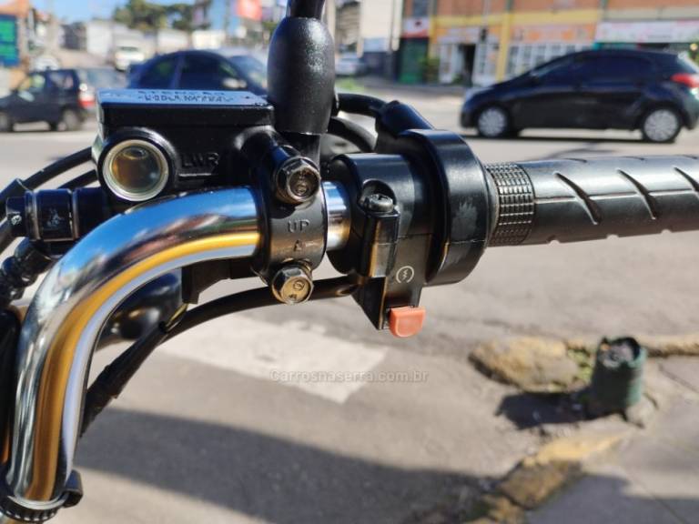 HONDA - CG 160 - 2021/2022 - Amarela - R$ 17.500,00