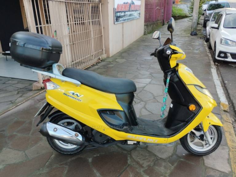 SUZUKI - BURGMAN - 2008/2009 - Amarela - R$ 6.999,00