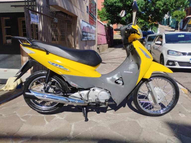 HONDA - BIZ 125 - 2007/2008 - Amarela - R$ 8.800,00