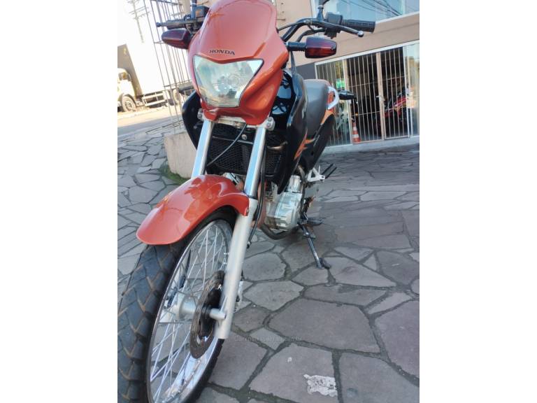 HONDA - NX4 FALCON - 2006/2007 - Laranja - R$ 17.500,00