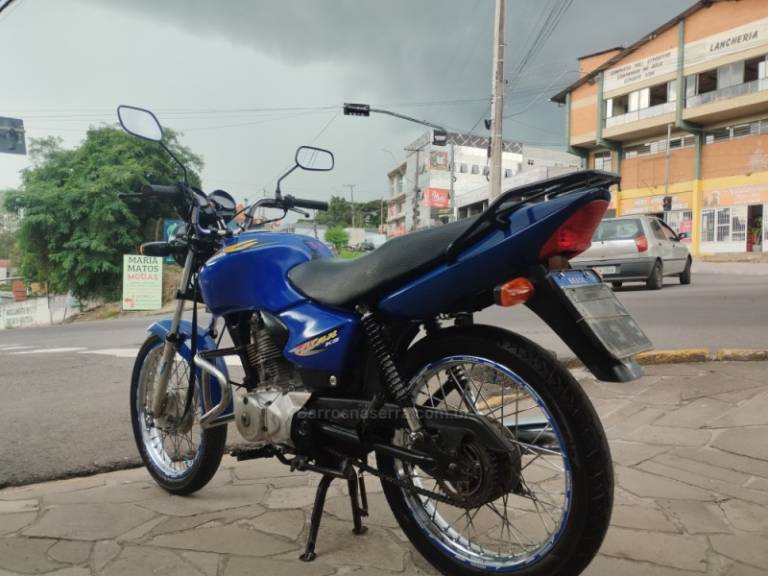 HONDA - CG 125 - 2001/2001 - Azul - R$ 7.500,00