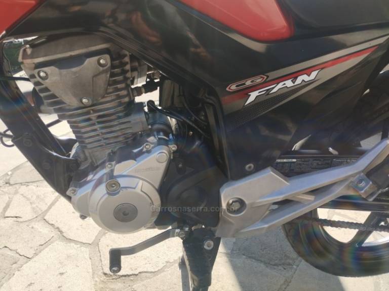 HONDA - CG 160 - 2015/2016 - Vermelha - R$ 15.999,00