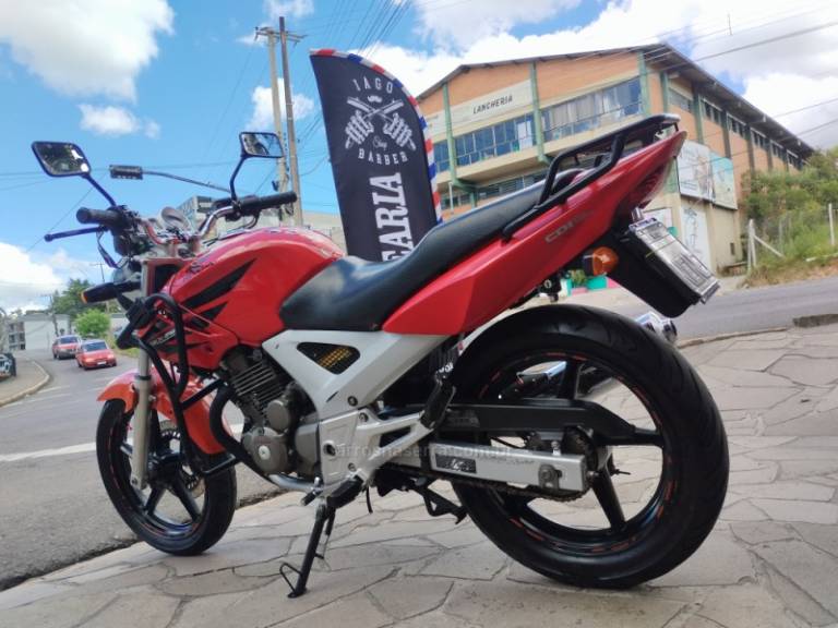 HONDA - CBX 250 TWISTER - 2007/2008 - Vermelha - R$ 11.500,00