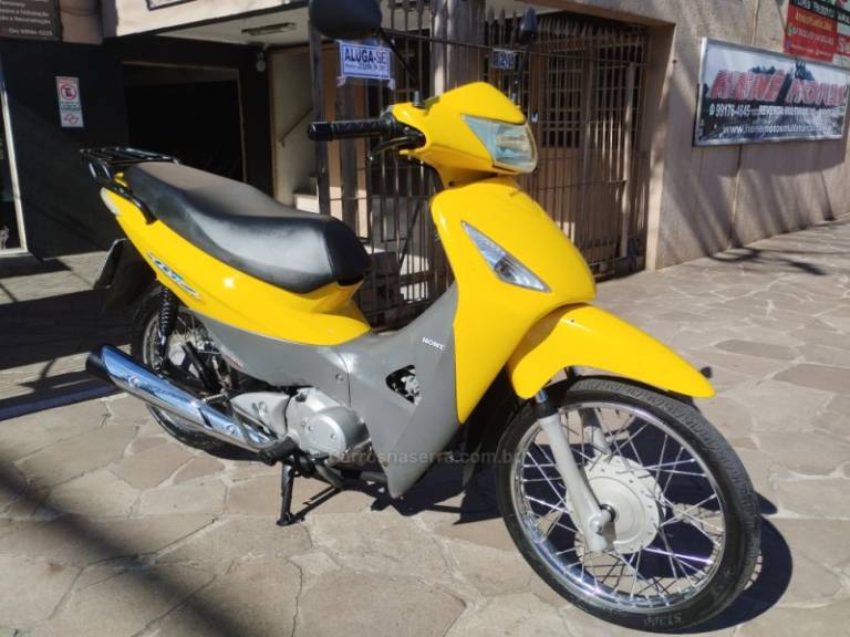 HONDA - BIZ 125 - 2007/2008 - Amarela - R$ 8.800,00