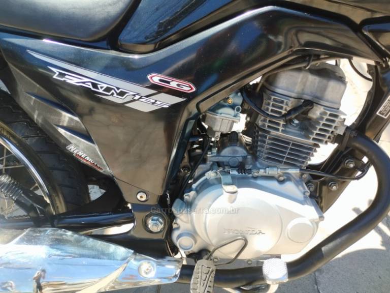 HONDA - CG 125 - 2014/2014 - Preta - R$ 11.500,00