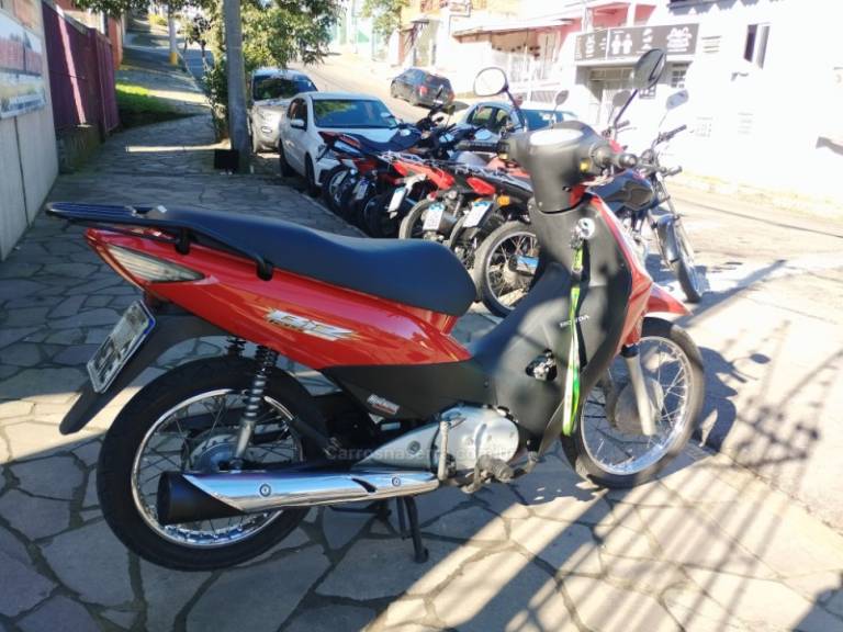 HONDA - BIZ 125 - 2005/2006 - Vermelha - R$ 7.999,00