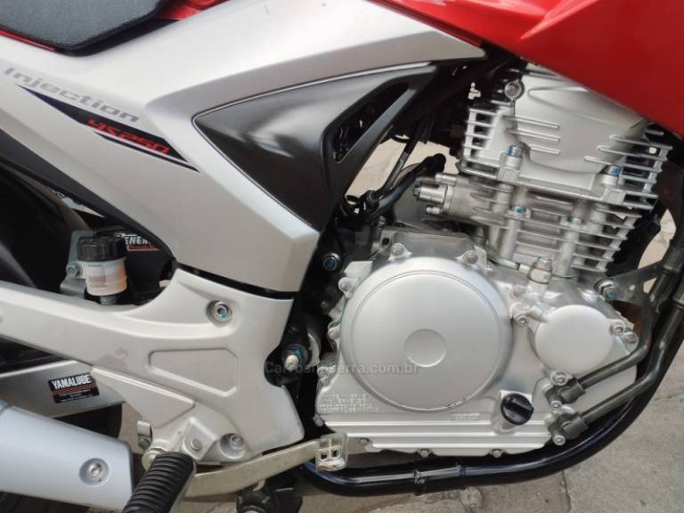 YAMAHA - FAZER - 2010/2011 - Vermelha - R$ 13.999,00